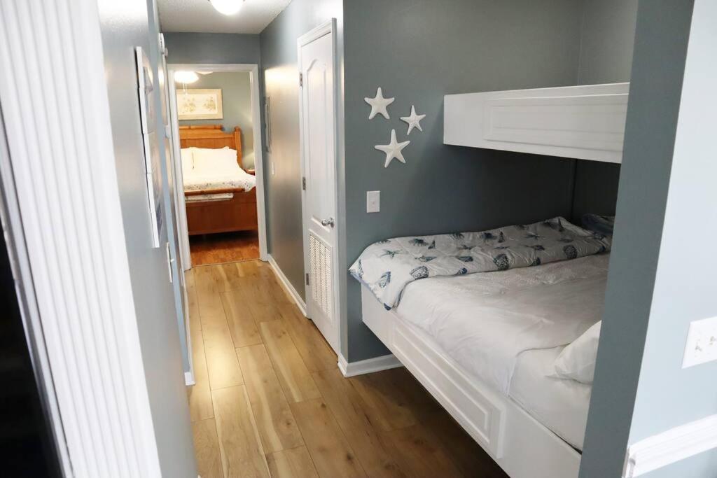 Lazy Palm 4 Pools Short Walk To Beach! Sleeps 5! Panama City Beach Exteriör bild