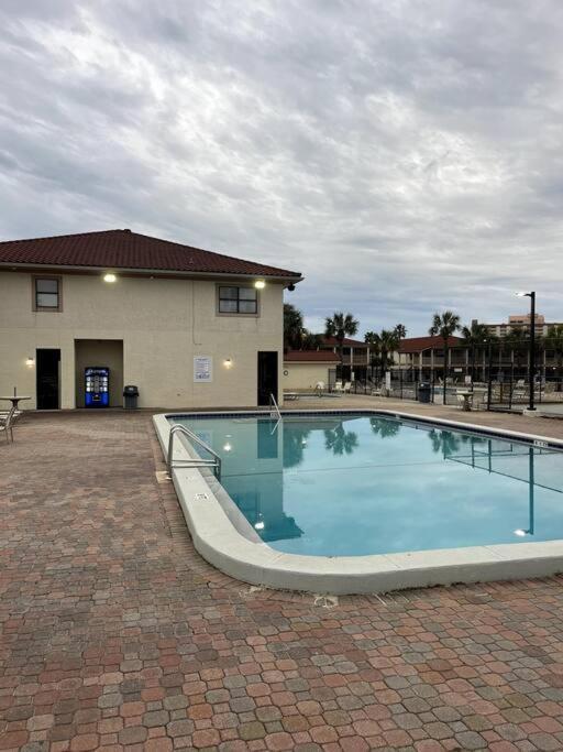 Lazy Palm 4 Pools Short Walk To Beach! Sleeps 5! Panama City Beach Exteriör bild