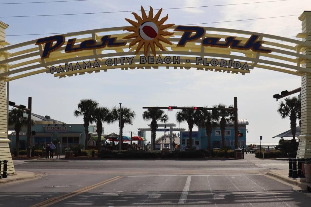 Lazy Palm 4 Pools Short Walk To Beach! Sleeps 5! Panama City Beach Exteriör bild